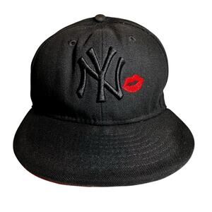 Vintage New York Yankees 1999 World Series Red Lips Cap Hat Black Size 7 3/8 MLB